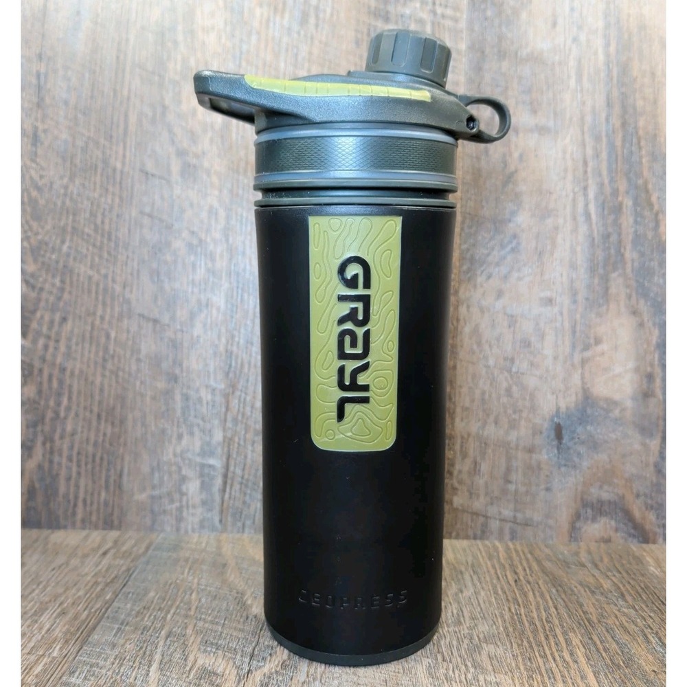 GRAYL GeoPress 24oz Water Purifier Bottle Black Green Outdoor Filter Tumbler